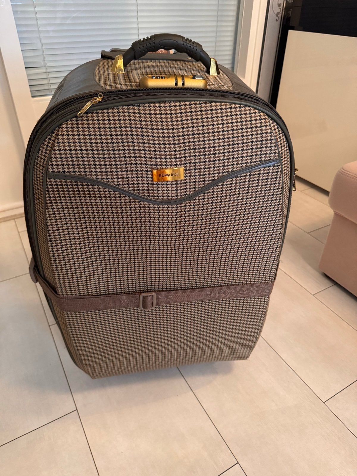 Edwards Koffer met Wieltjes en Uitschuifbare Handgreep, Ophalen, 40 tot 60 cm, Gebruikt, 20 tot 30 cm