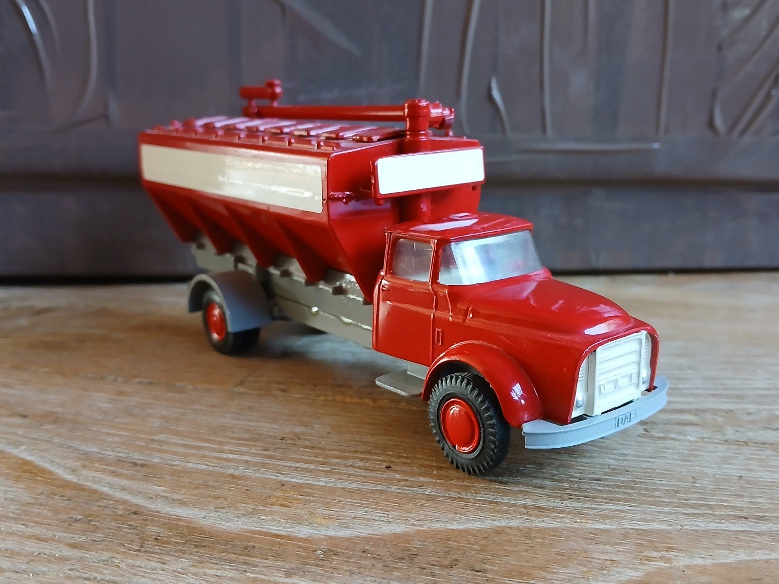 Daf Torpedo Truck Bulkwagen Lion Car, Hobby en Vrije tijd, Ophalen of Verzenden, Gebruikt, Bus of Vrachtwagen, Lion Toys