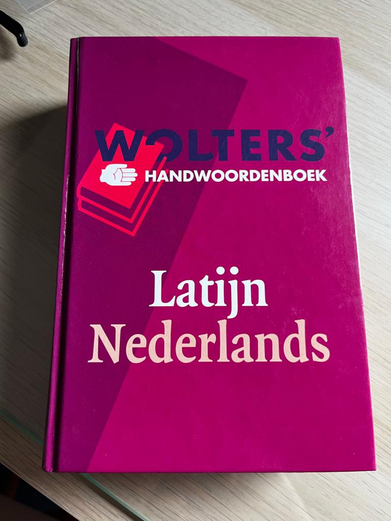 Wolters Handwoordenboek Latijn Nederlands, Boeken, Latijn, Koenen of Wolters, Ophalen of Verzenden, Zo goed als nieuw