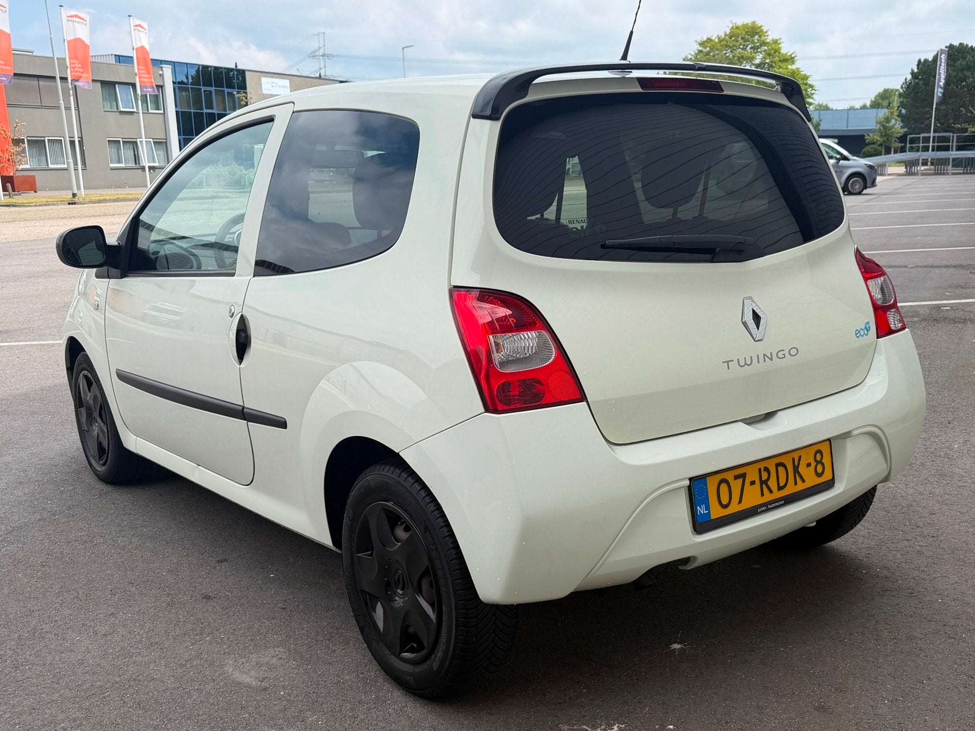Renault Twingo 1.2-16V Collection AIRCO/APK-27-05-2027/NAP!, Auto's, Renault, Gebruikt, Zwart, 4 cilinders, 4 stoelen