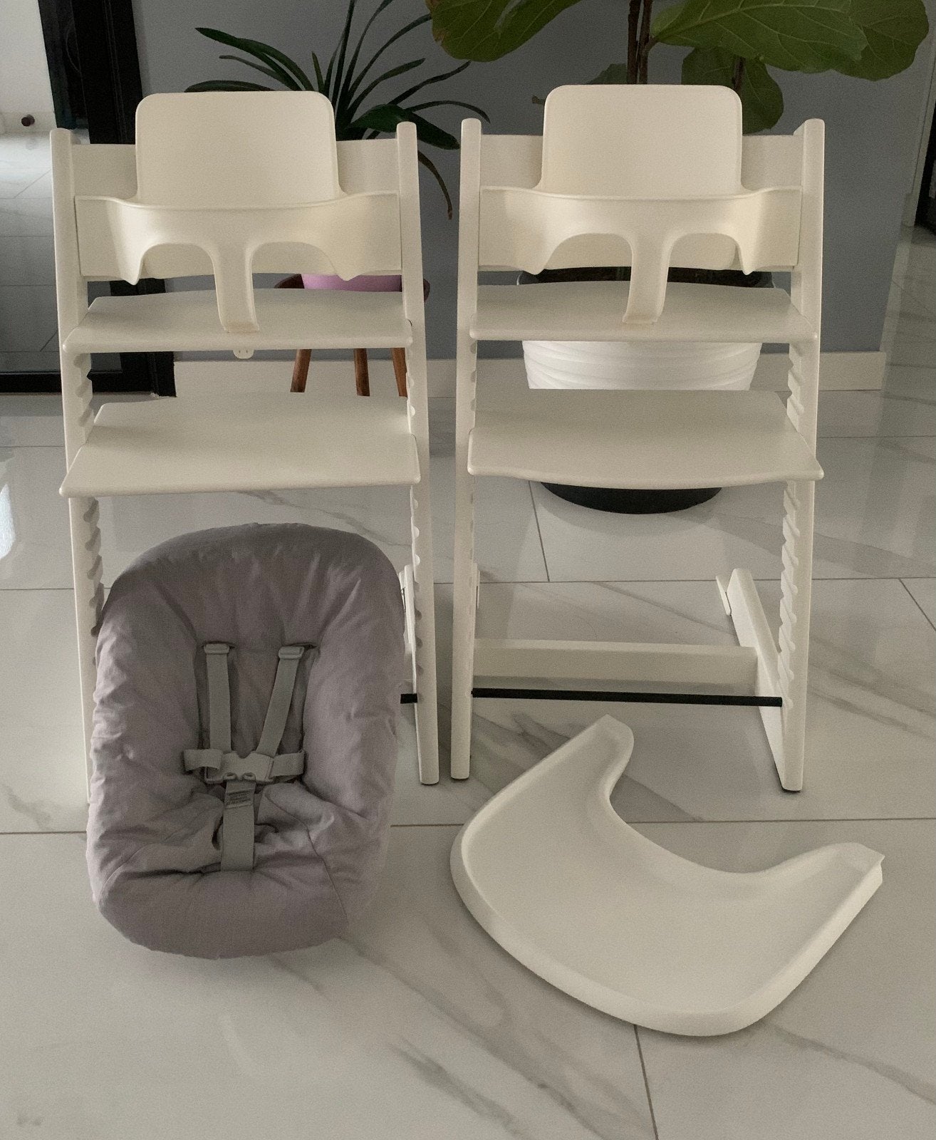 ZGAN Stokke Witte compleet Newborn set 2 Standen / Playtray, Ophalen of Verzenden, Zo goed als nieuw, Meegroeistoel, Aanschuifbaar