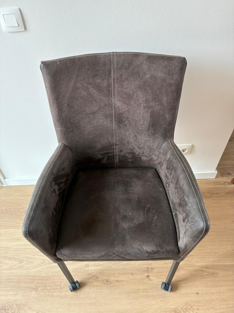 Eetkamerstoelen, 4x. Leer, met wieltjes., Huis en Inrichting, Ophalen, Gebruikt, Bruin, Leer