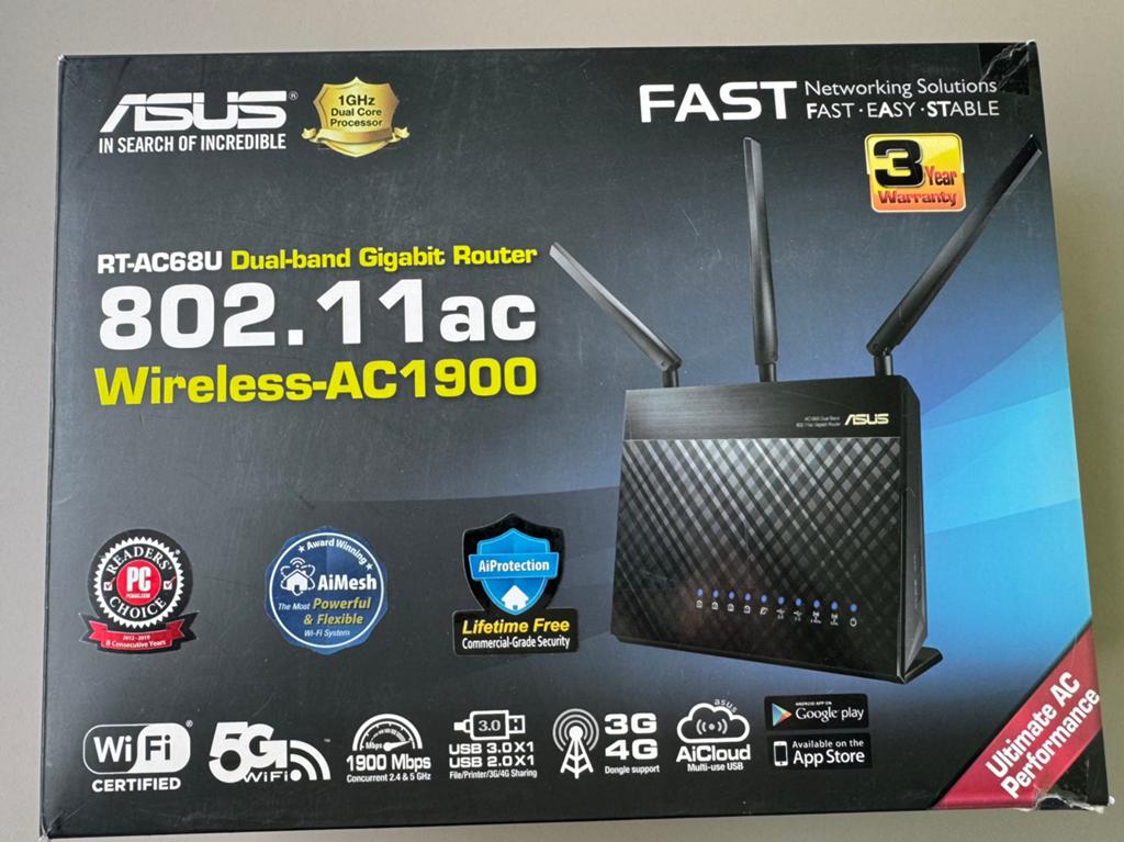 ASUS RT-AC68U Dual-band Gigabit Router Wireless-AC1900, Computers en Software, Routers en Modems, Ophalen, Zo goed als nieuw, Router
