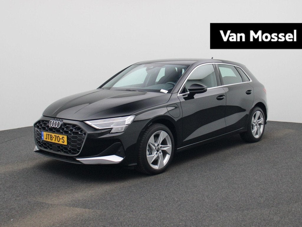 Audi A3 Sportback 40 TFSI e S edition l Demo l Cruise contro, Auto's, Audi, 12 maanden, 1498 cc, 4 cilinders, 150 min
