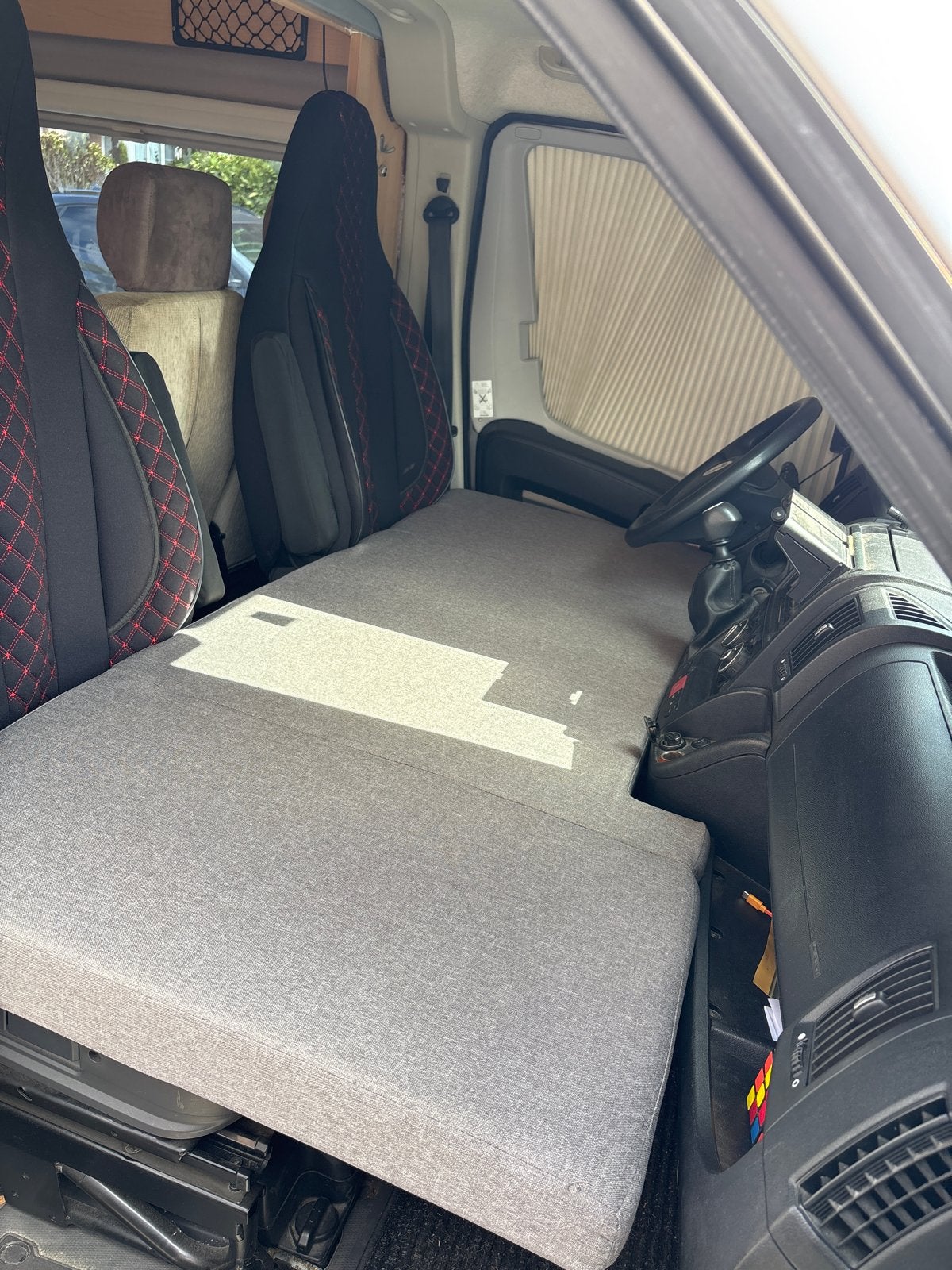 Opvouwbaar camperbed/matras voor Fiat Ducato, Caravans en Kamperen, Camper-accessoires, Ophalen of Verzenden, Zo goed als nieuw