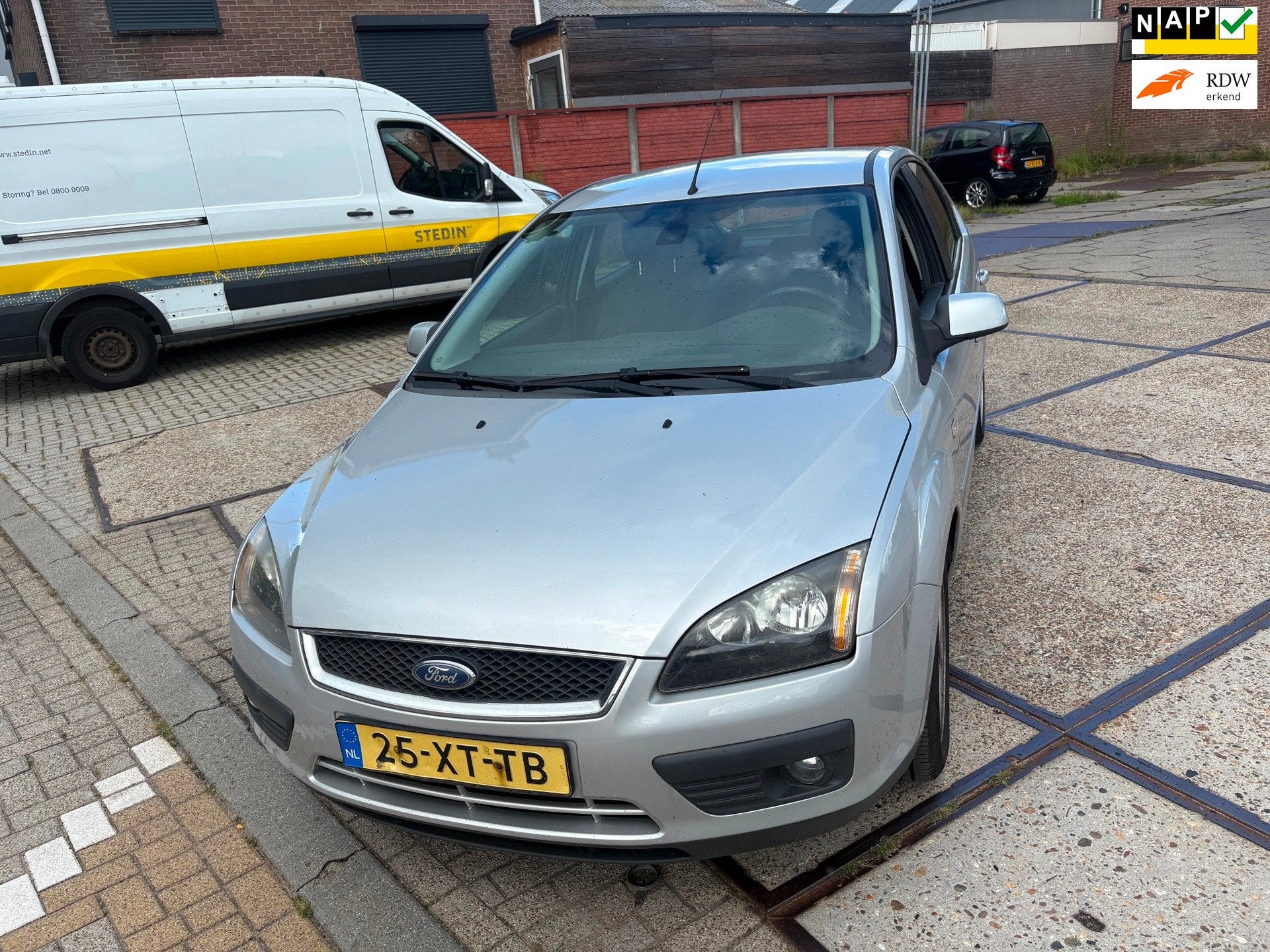 Ford Focus 1.6-16V Futura, 1596 cc, Gebruikt, 4 cilinders, 620 kg