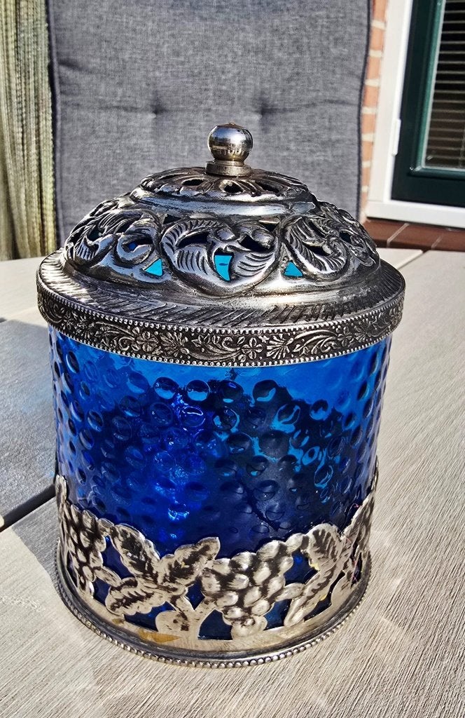 Vintage kobaltblauwe glazen bonbonnière met metalen deksel, Verzenden