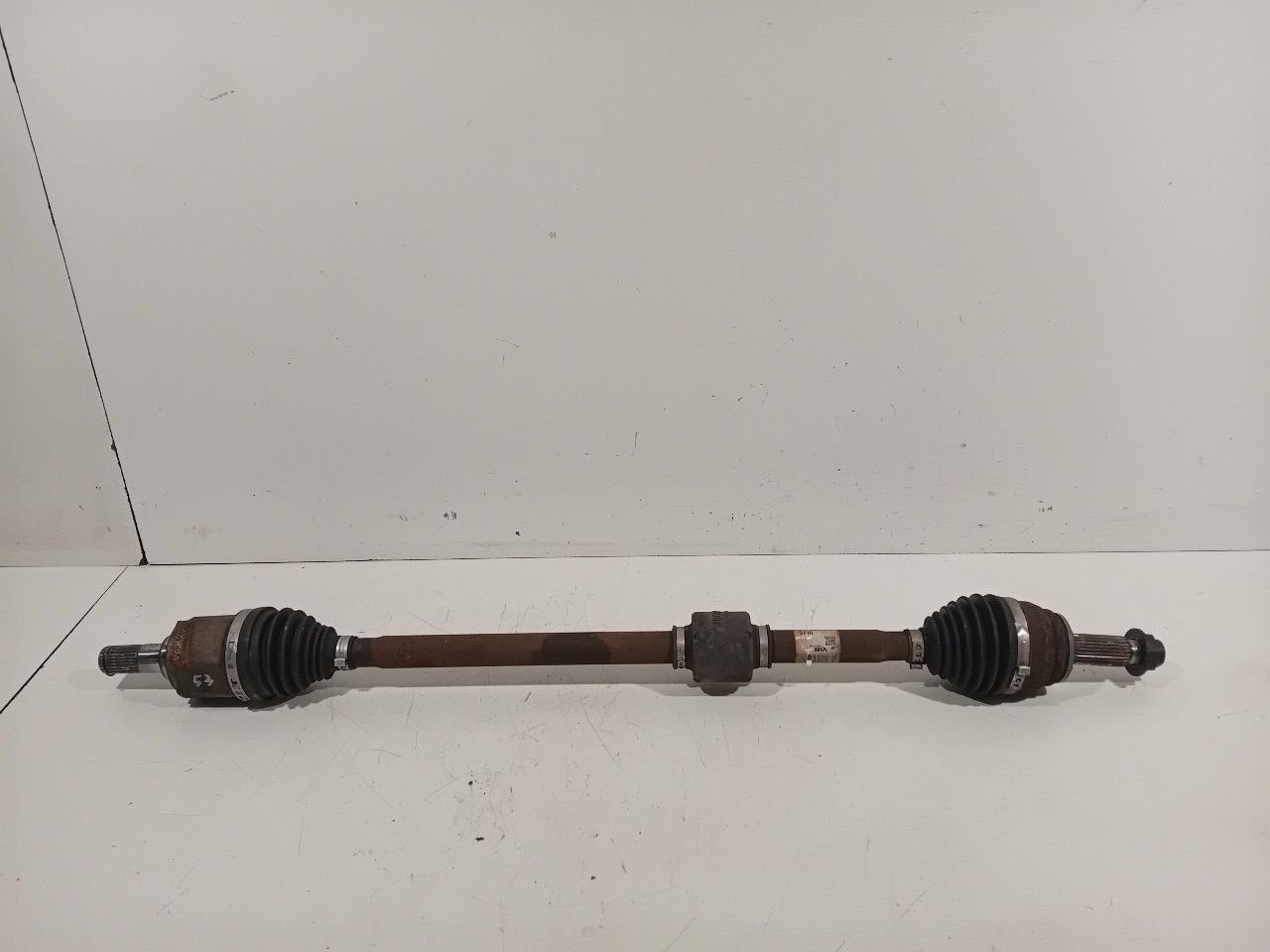Aandrijfas rechts voor Hyundai Kona, Onderdelen@venauto.nl, Van der Ven Autorecycling B.V., Gebruikt, Ettenseweg 76, 4706 PB Roosendaal, The Netherlands