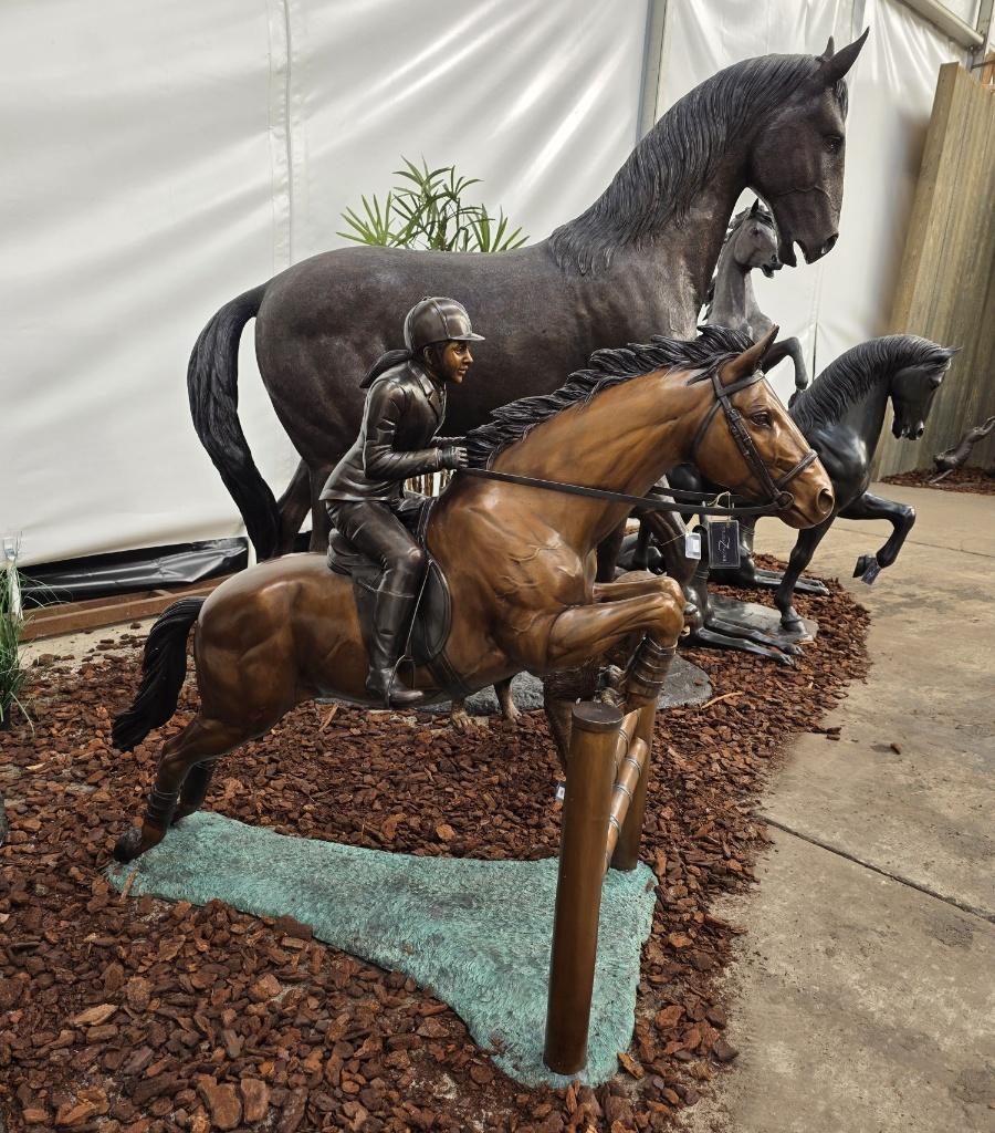 SPRINGPAARD MET AMAZONE / bronzen tuinbeeld / paard, Dierenbeeld, Nieuw, Info@huisentuindecoratiemarie.nl, Huis en tuin decoratie marie