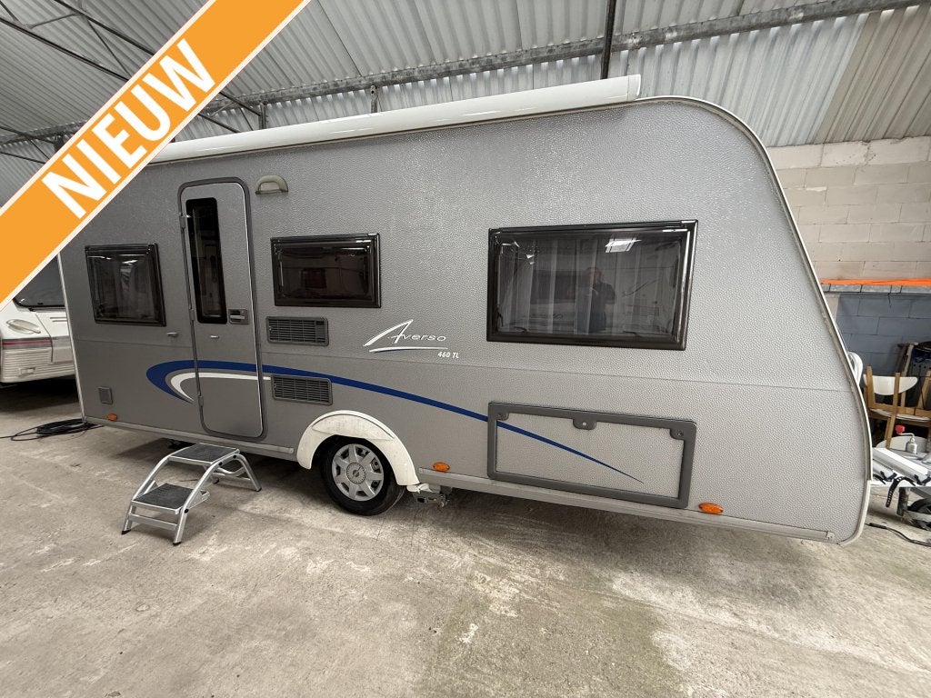Bürstner Averso 460 TL 2011 + Mover + voortent, Caravans en Kamperen, Caravans, Overige typen, Koelkast, Bedrijf, Bürstner