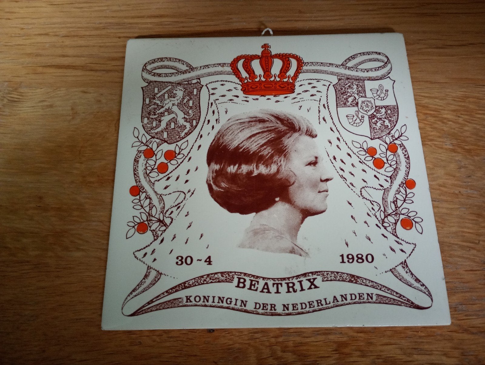 Tegel Beatrix Koningin der Nederlanden 1980, Ophalen of Verzenden, Zo goed als nieuw, Nederland, Overige typen