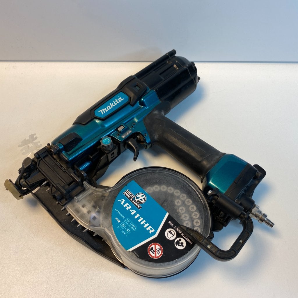 Makita AR411HR 22 Bar Schroefautomaat | In koffer, Doe-het-zelf en Verbouw, Gereedschap | Boormachines, Makita, Gebruikt, Support@makita.com