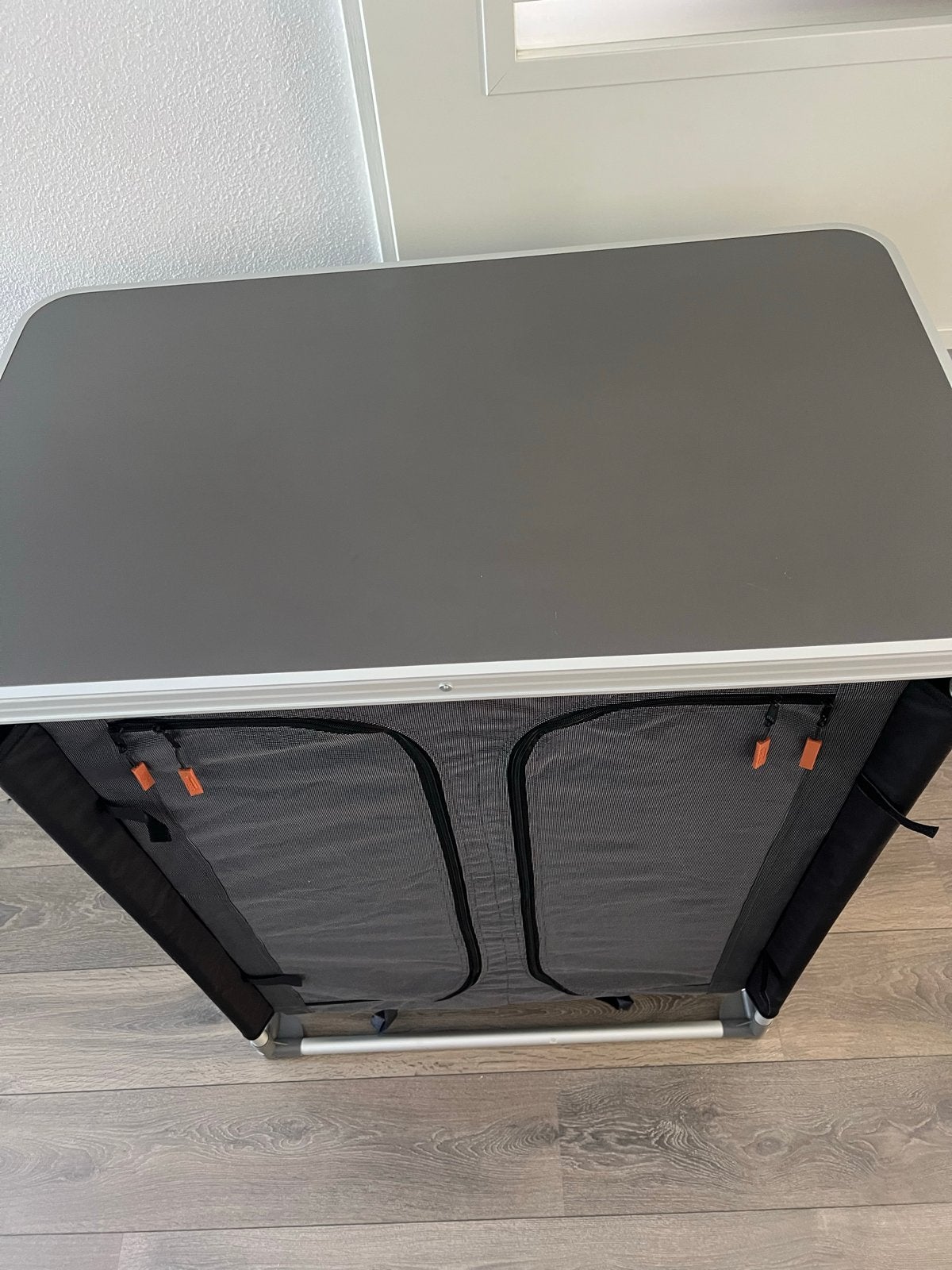 Obelink Brussel campingkast - Zo goed als nieuw, Caravans en Kamperen, Kampeeraccessoires, Ophalen of Verzenden, Zo goed als nieuw