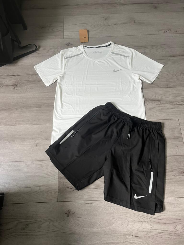 Nike Miller, Ophalen, Nieuw, Maat 48/50 (M)