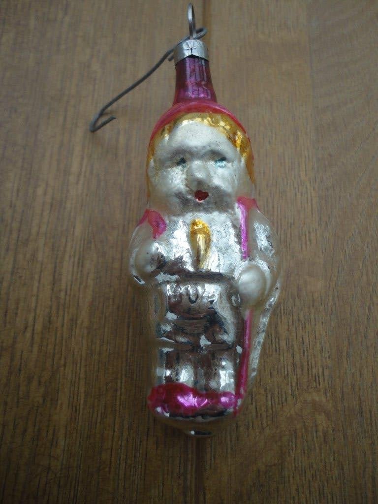 Mooie oude glazen kerstbal kindje met rugzak, Ophalen of Verzenden, Gebruikt