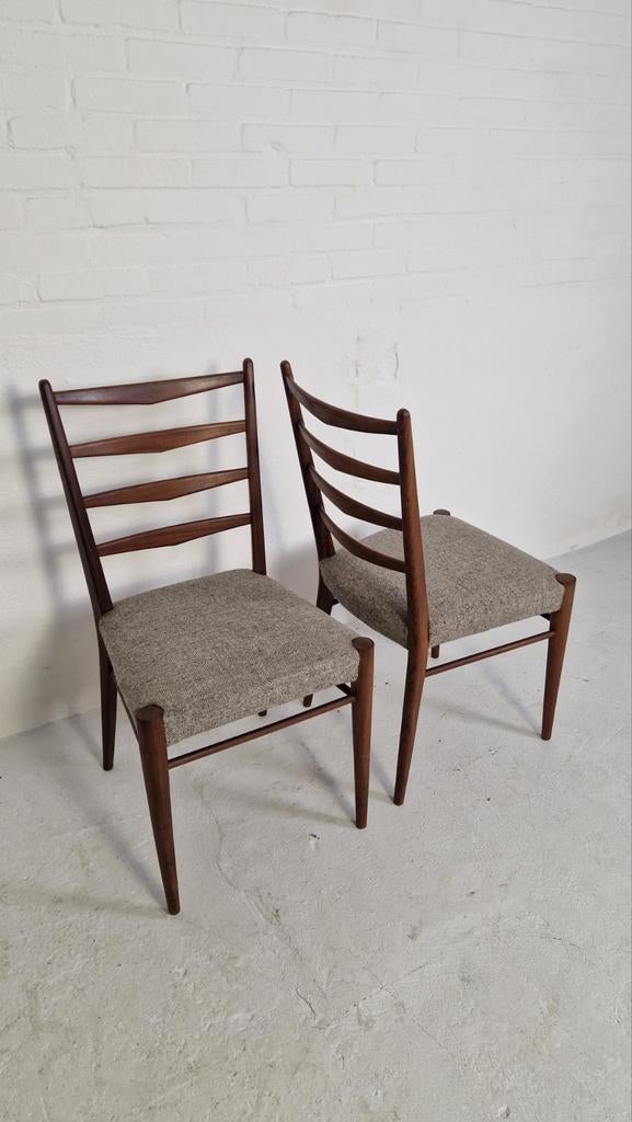 2 Cees Braakman eetkamerstoelen, Ophalen
