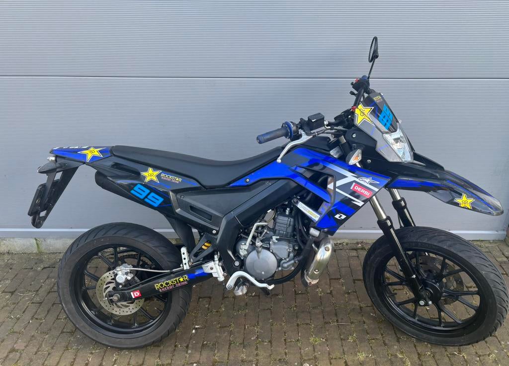 Derbi senda xtreme 2020, Fietsen en Brommers, Brommers | Derbi, Ophalen, 6 versnellingen, Gebruikt, Maximaal 45 km/u