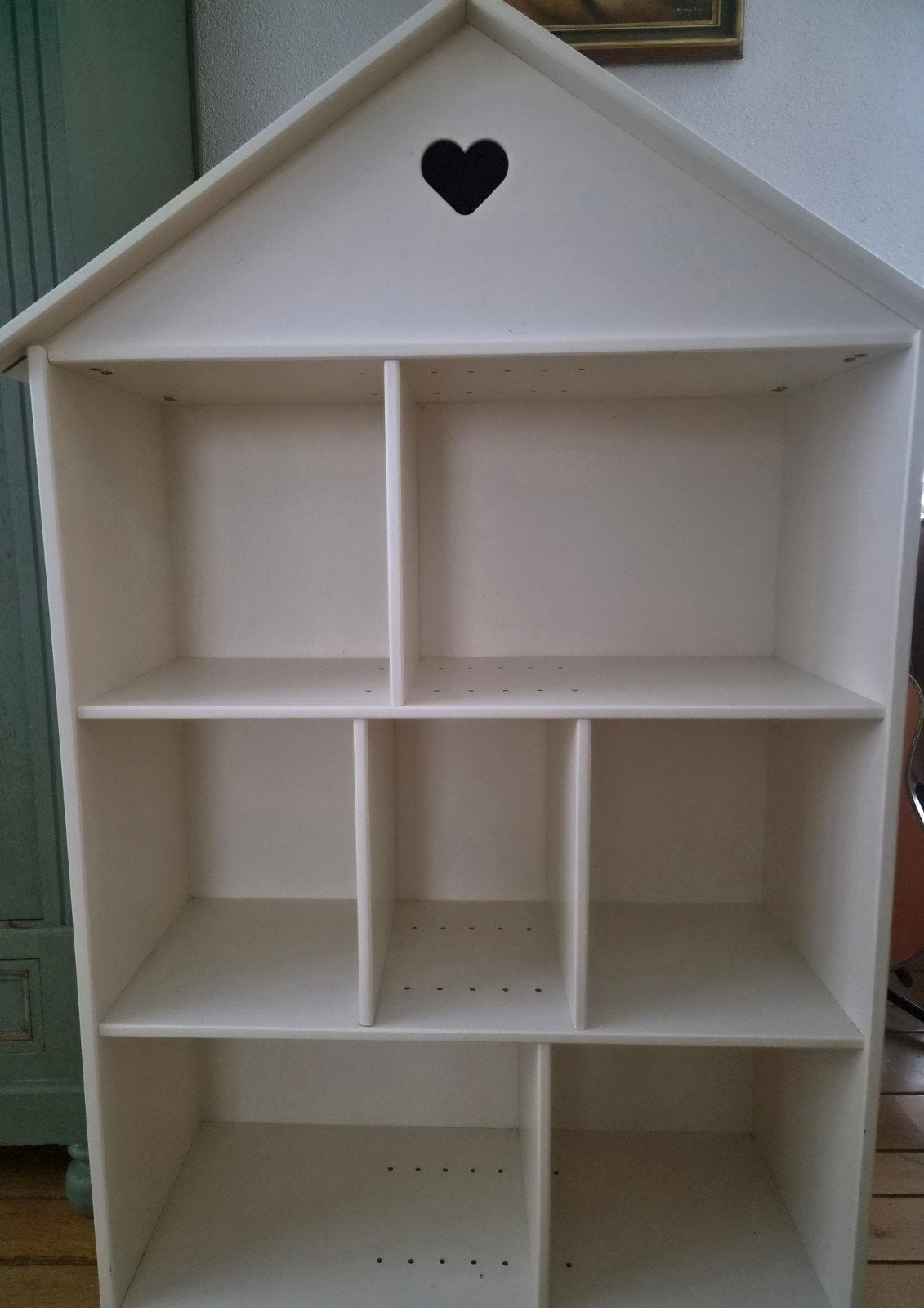 Leuke poppenhuis kast met hartje, Poppenhuis, Speels, Met plank(en), Gebruikt, 100 tot 150 cm