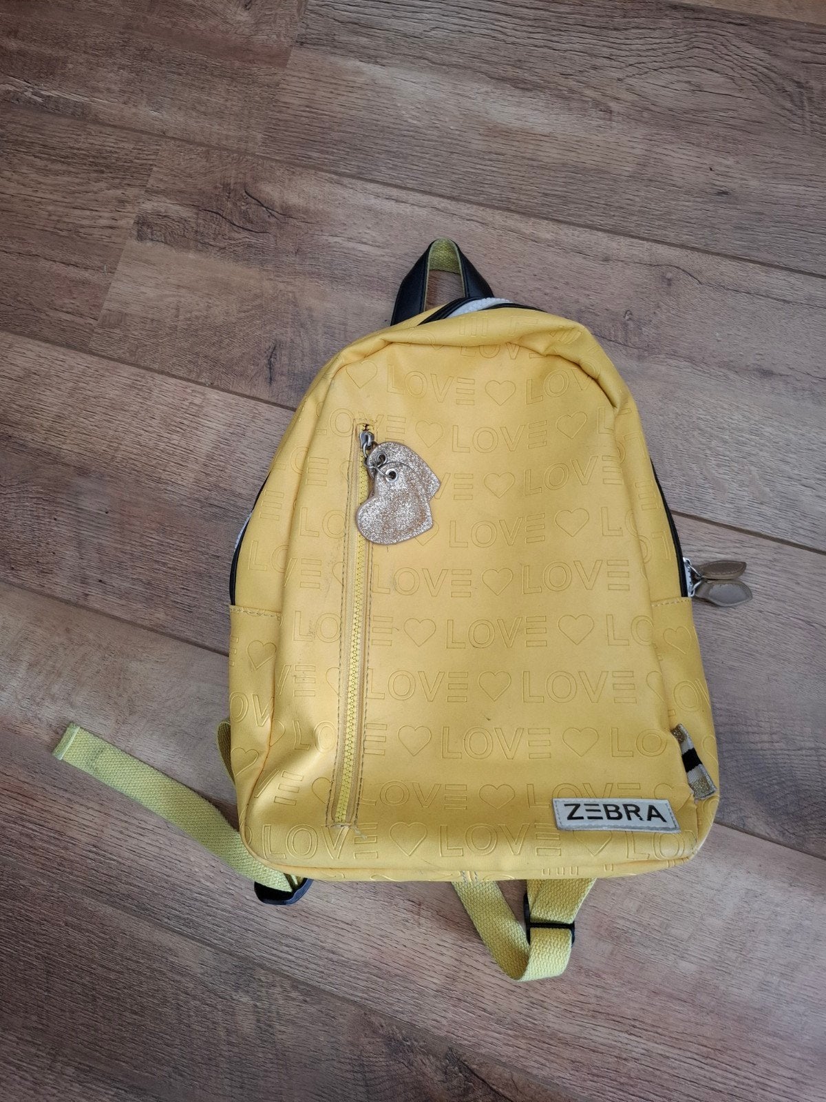 ZEBRA kinderschooltas - Geel met hartjespatroon, Ophalen of Verzenden