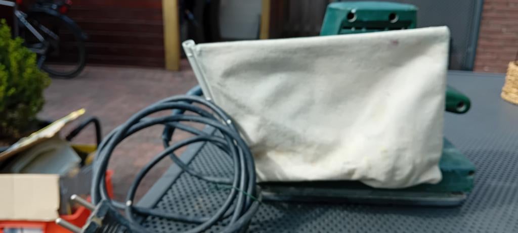 Bosch Vlakschuurmachine PSS 220 A met stofzak, Doe-het-zelf en Verbouw, Gereedschap | Schuurmachines, Ophalen of Verzenden, Minder dan 600 watt