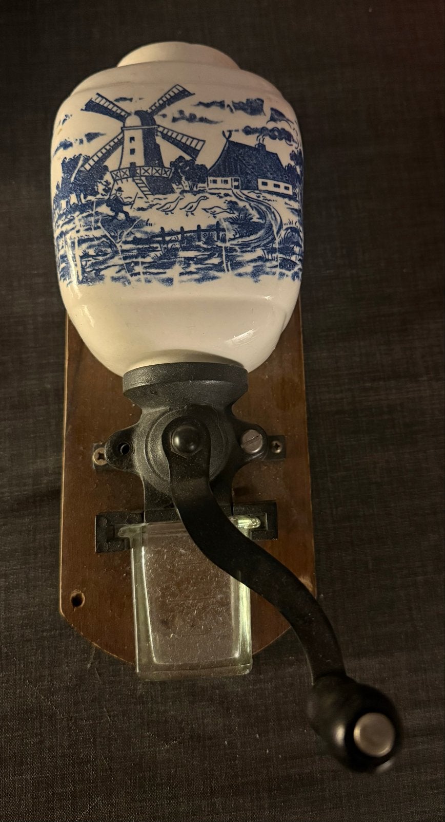 Antieke Wandkoffiemolen met Delfts Blauw Decor, Antiek en Kunst, Ophalen