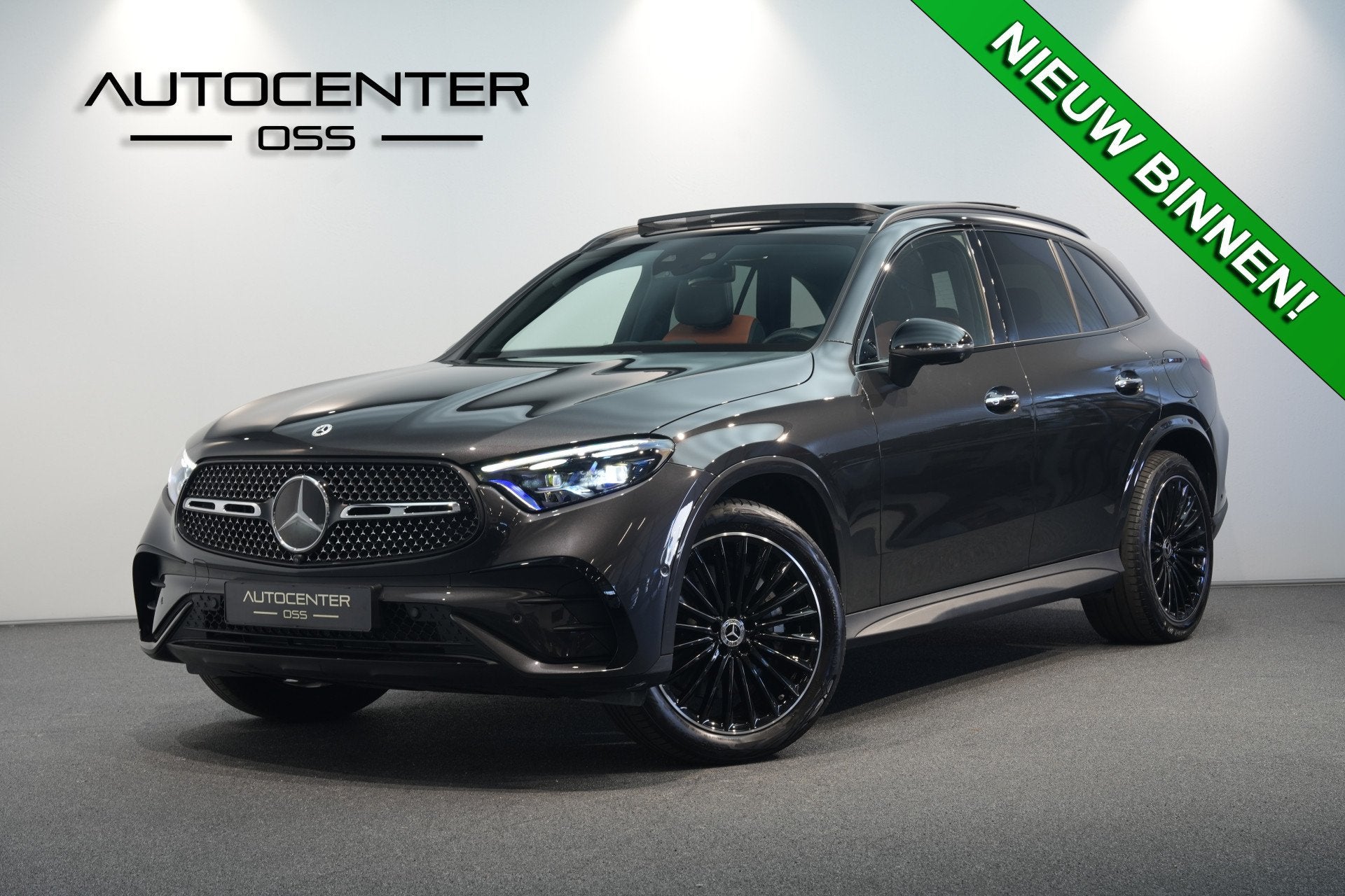 Mercedes-Benz GLC 300e 4MATIC AMG Premium+  LUCHTVERING, Auto's, Automaat, 12 maanden, Gebruikt, Euro 6