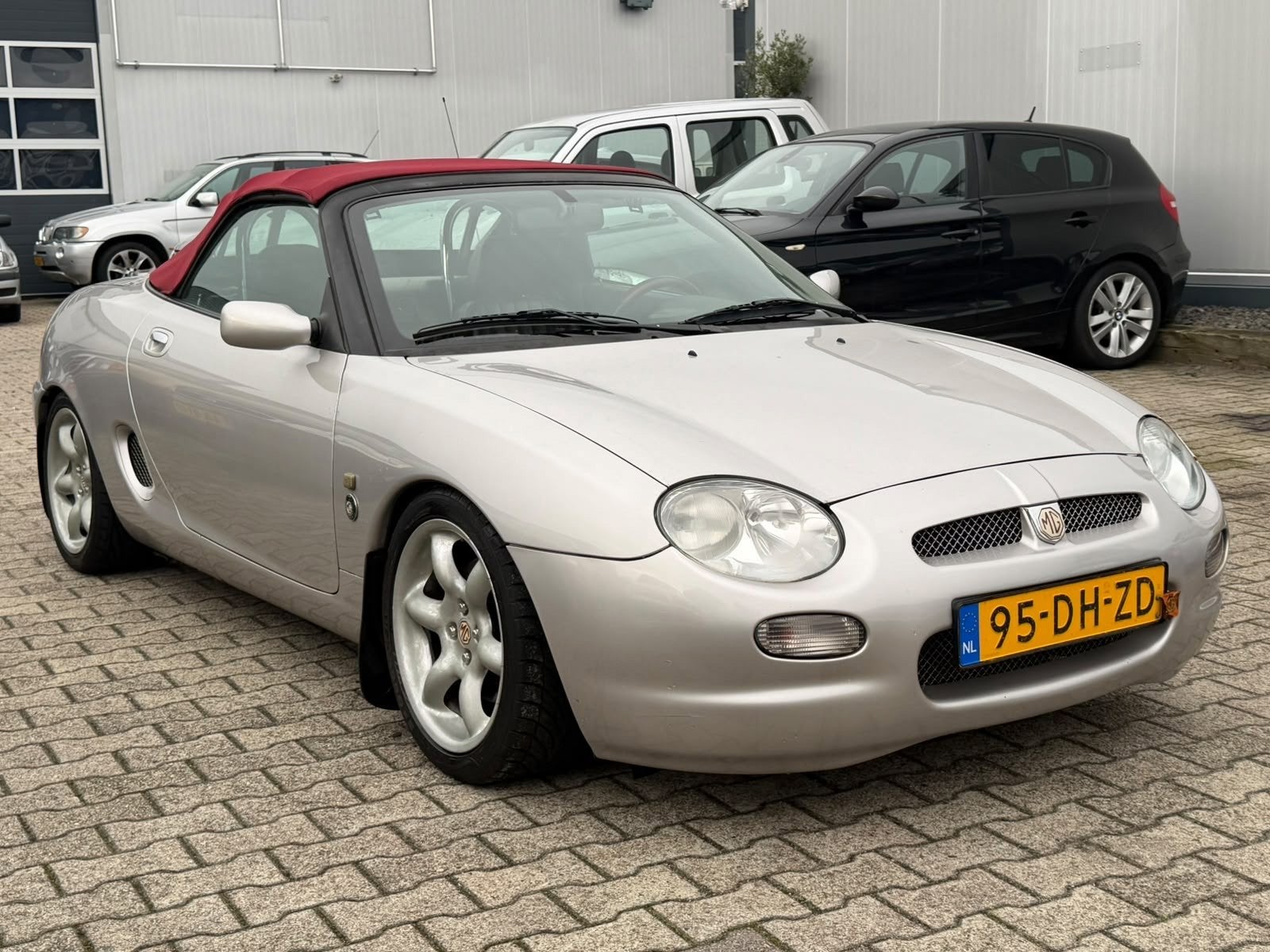 MG F 1.8i 1999 Cabrio Cabriolet Leder APK 09-2027, Auto's, Euro 2, Achterwielaandrijving, Gebruikt, 4 cilinders