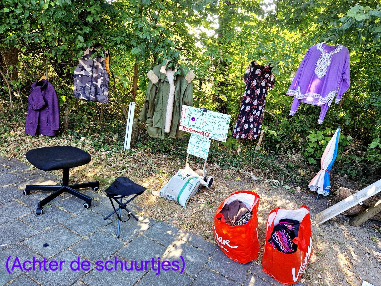Voorbehouden: gratis of voor klein prijsje 2ehands kleding e, Ophalen, Gebruikt