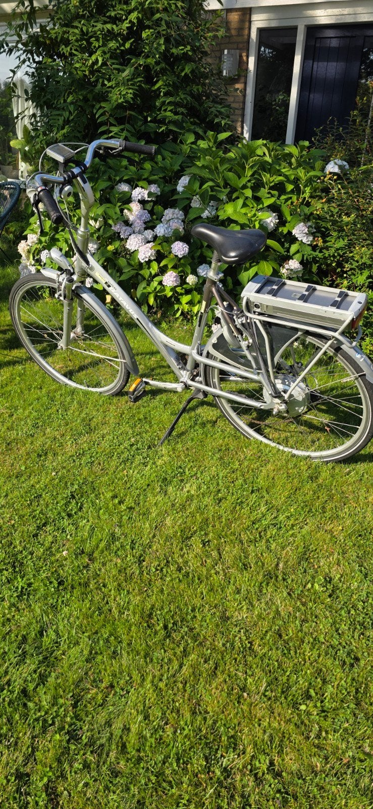 Batavus elektrische fiets met prima accu, Gebruikt, Batavus, Ophalen of Verzenden, 51 tot 55 cm