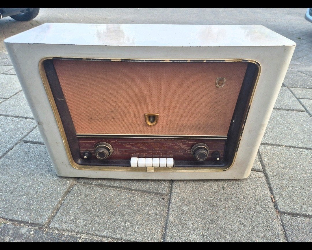 Defecte buizenradio voor onderdelen/reparatie, Ophalen of Verzenden, Niet werkend, Radio