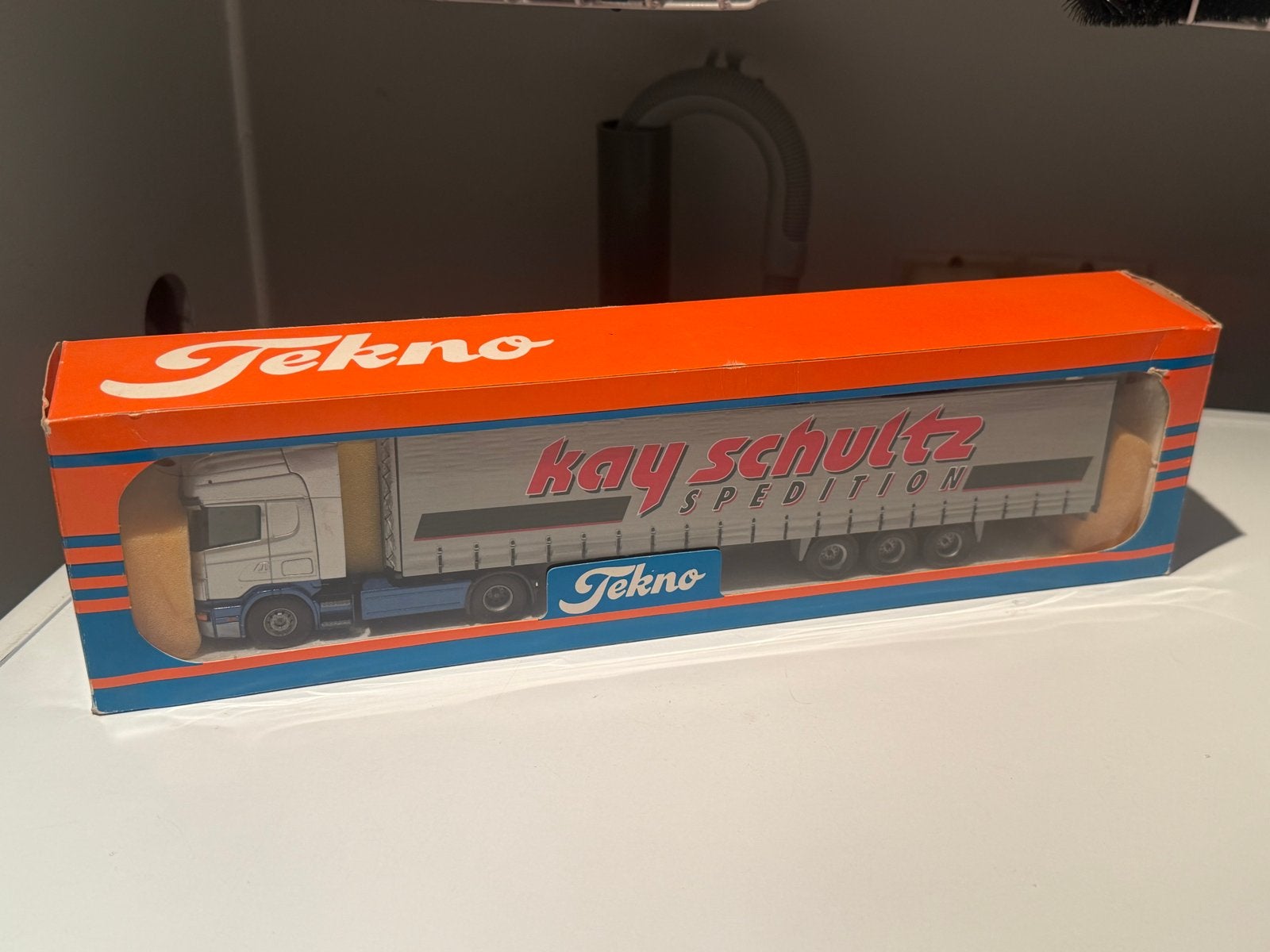 Tekno Scania Kay Schultz Spedition vrachtwagenmodel, Ophalen of Verzenden, Zo goed als nieuw, Bus of Vrachtwagen, Overige merken