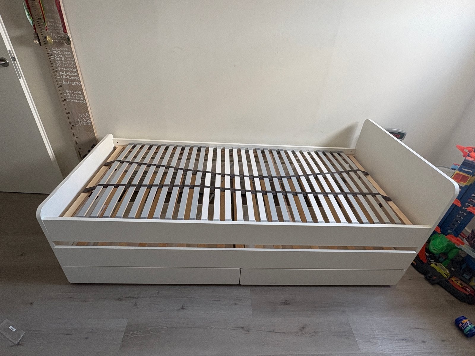 Eenpersoonsbed Ikea met uitschuifbaar bed en opberglades, Ophalen, Gebruikt, 90 cm, Eenpersoons