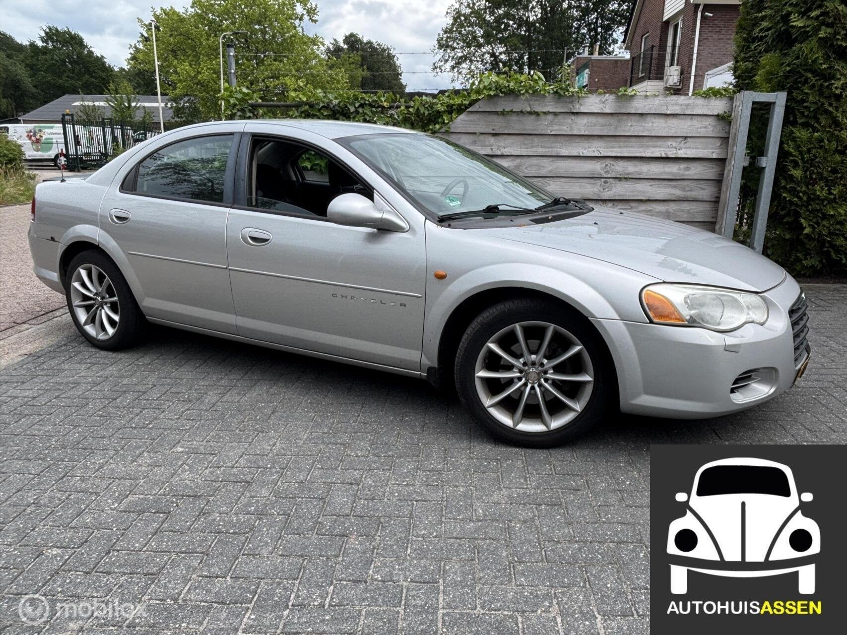 Chrysler Sebring 2.0i-16V LE, Voorwielaandrijving, 450 kg, Gebruikt, 4 cilinders