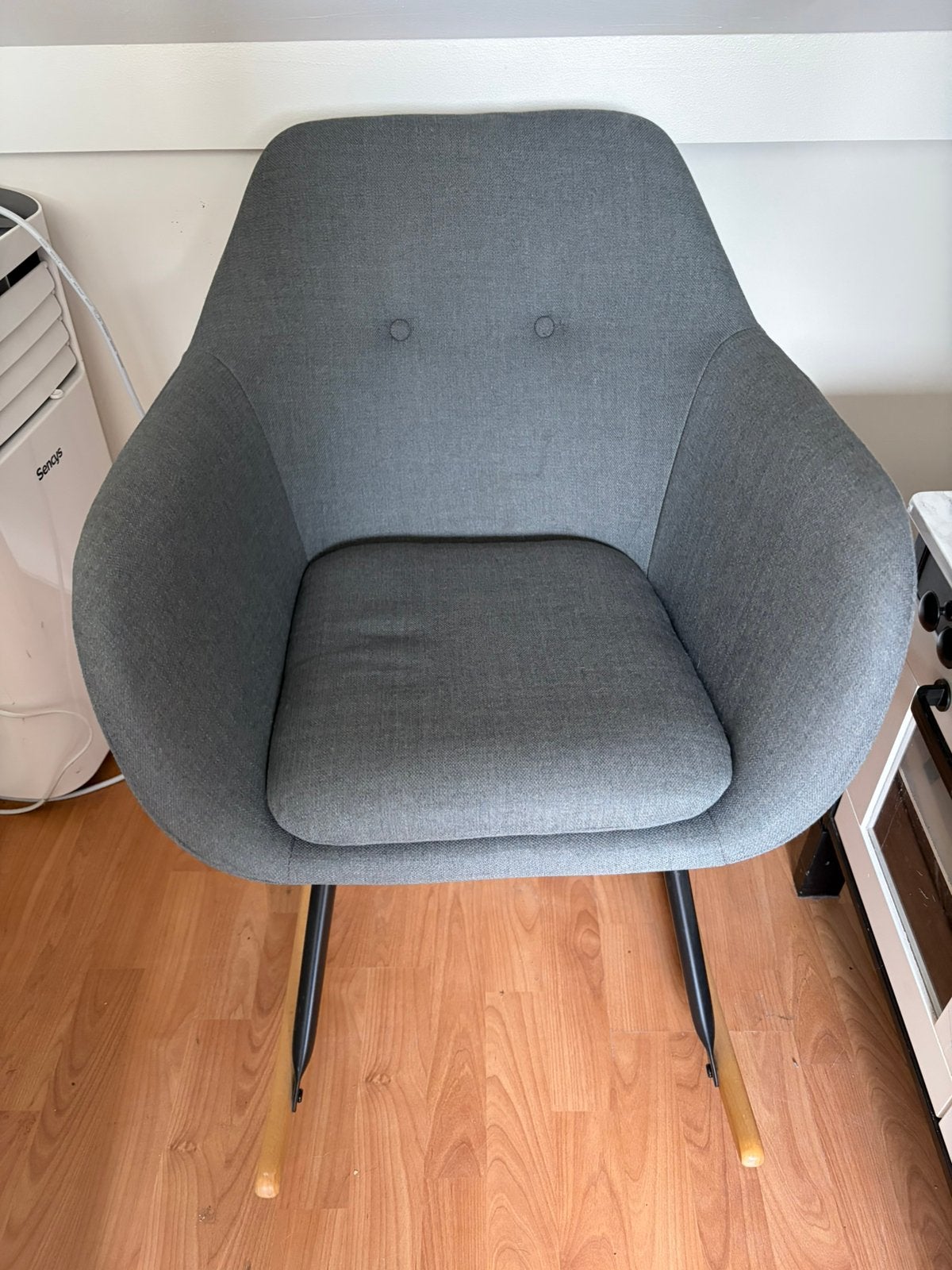 Schommelstoel, Huis en Inrichting, Stoelen, Ophalen, Zo goed als nieuw, Grijs, Eén