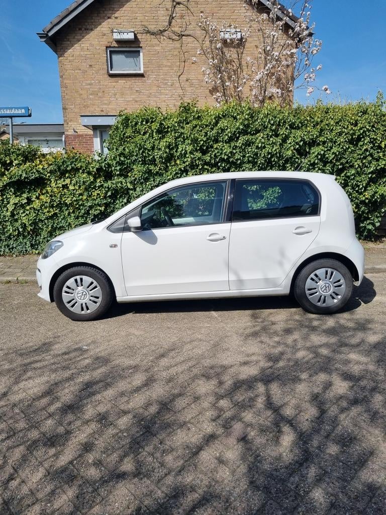 Volkswagen up! 1.0 44KW/60PK 3-DRS 2016 Wit, Auto's, Voorwielaandrijving, Up!, 840 kg, 4 stoelen