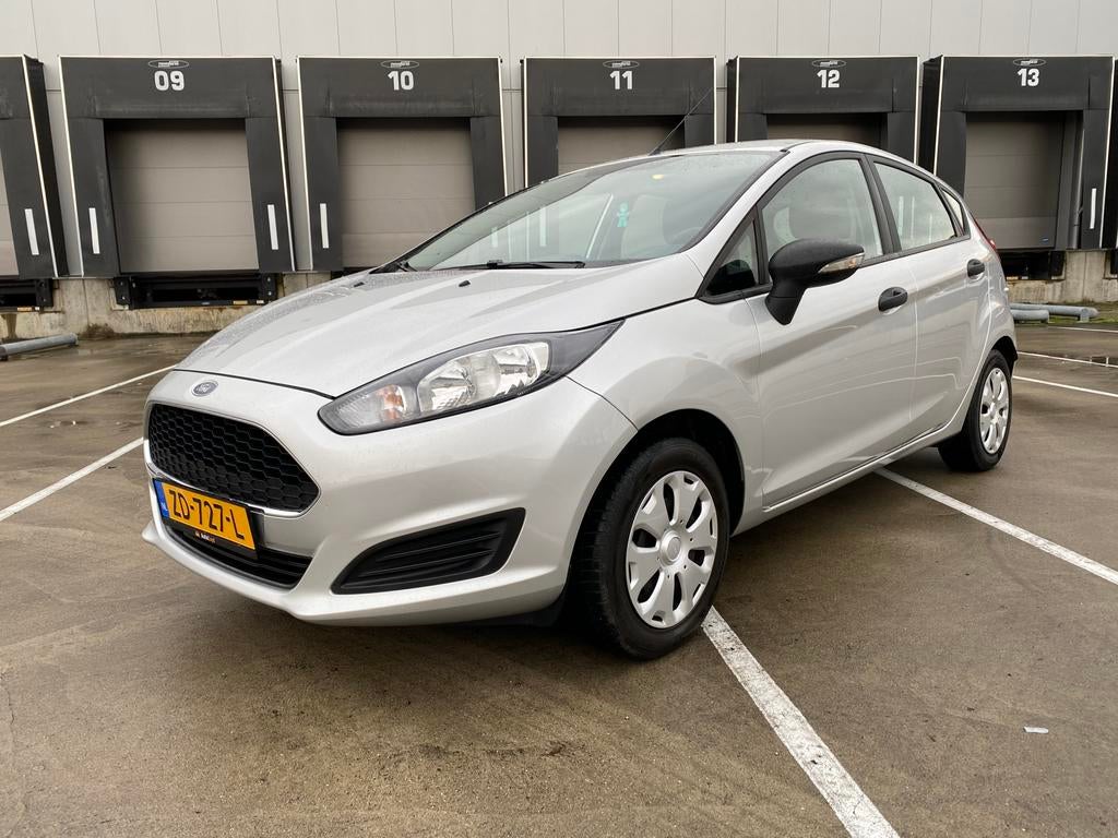 Ford Fiësta 1.25 5DR 2016 in een Topstaat, Auto's, Ford, Voorwielaandrijving, Stof, 40 €/maand, 1242 cc