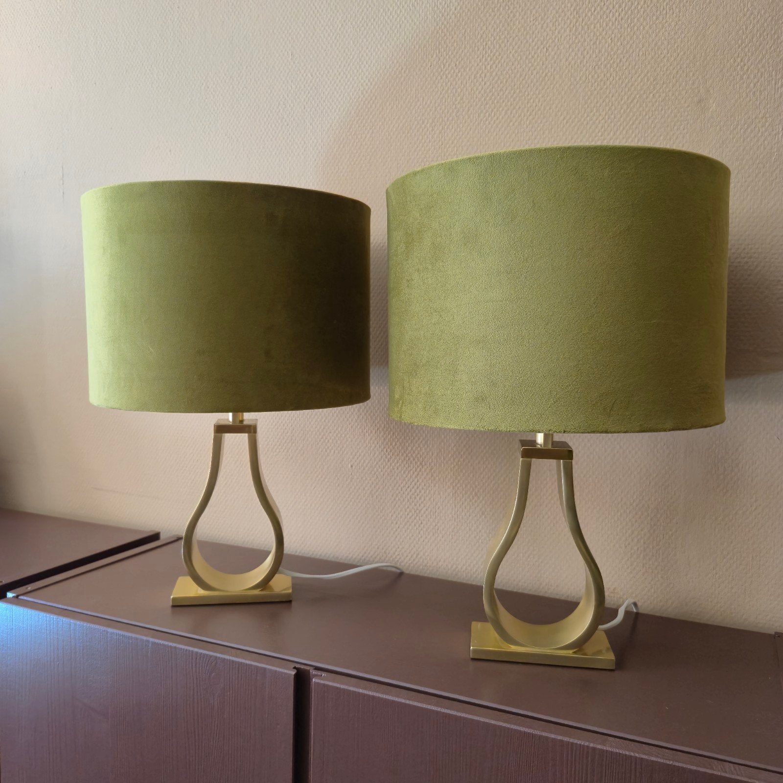 Set van 2 - tafellamp goud met velvet groene kap, Ophalen, Zo goed als nieuw, E14 (klein), Met schakelaar