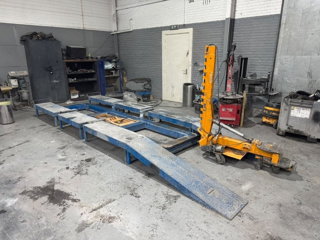 Auto Brug Richtbrug voor Schadeherstel, Ophalen, Gebruikt