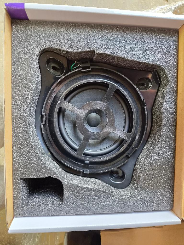 Mercedes W205 C-Klasse Subwoofer A2058201900, Ophalen of Verzenden, Zo goed als nieuw
