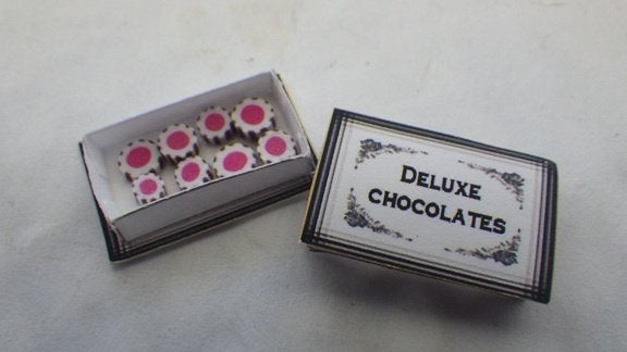 Poppenhuis: Doosje Luxe Chocolade, Ophalen of Verzenden, Nieuw, Poppenhuis