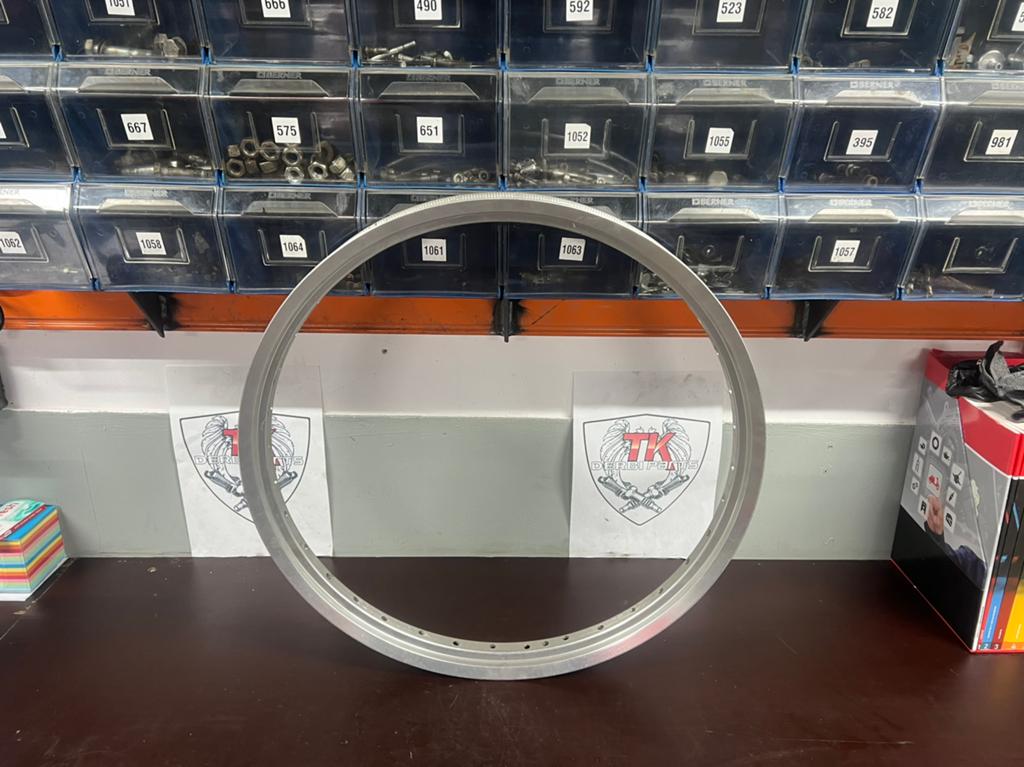 Derbi old stock 21mm voorvelg, Overige typen, Ophalen of Verzenden, Zo goed als nieuw, Nvt