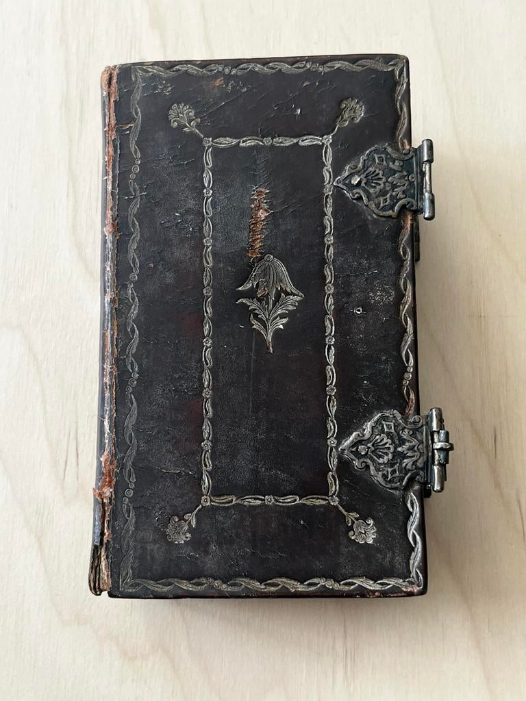 Statenvertaling Bijbel 1860 — Enschedé Haarlem - Leren band, Ophalen of Verzenden
