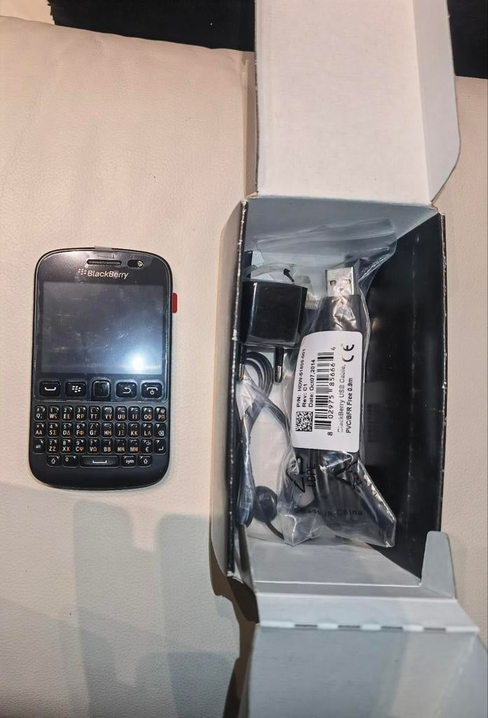 Nieuw blackberry curve 9720 black edition met alles in de do, Telecommunicatie, Ophalen of Verzenden, Nieuw
