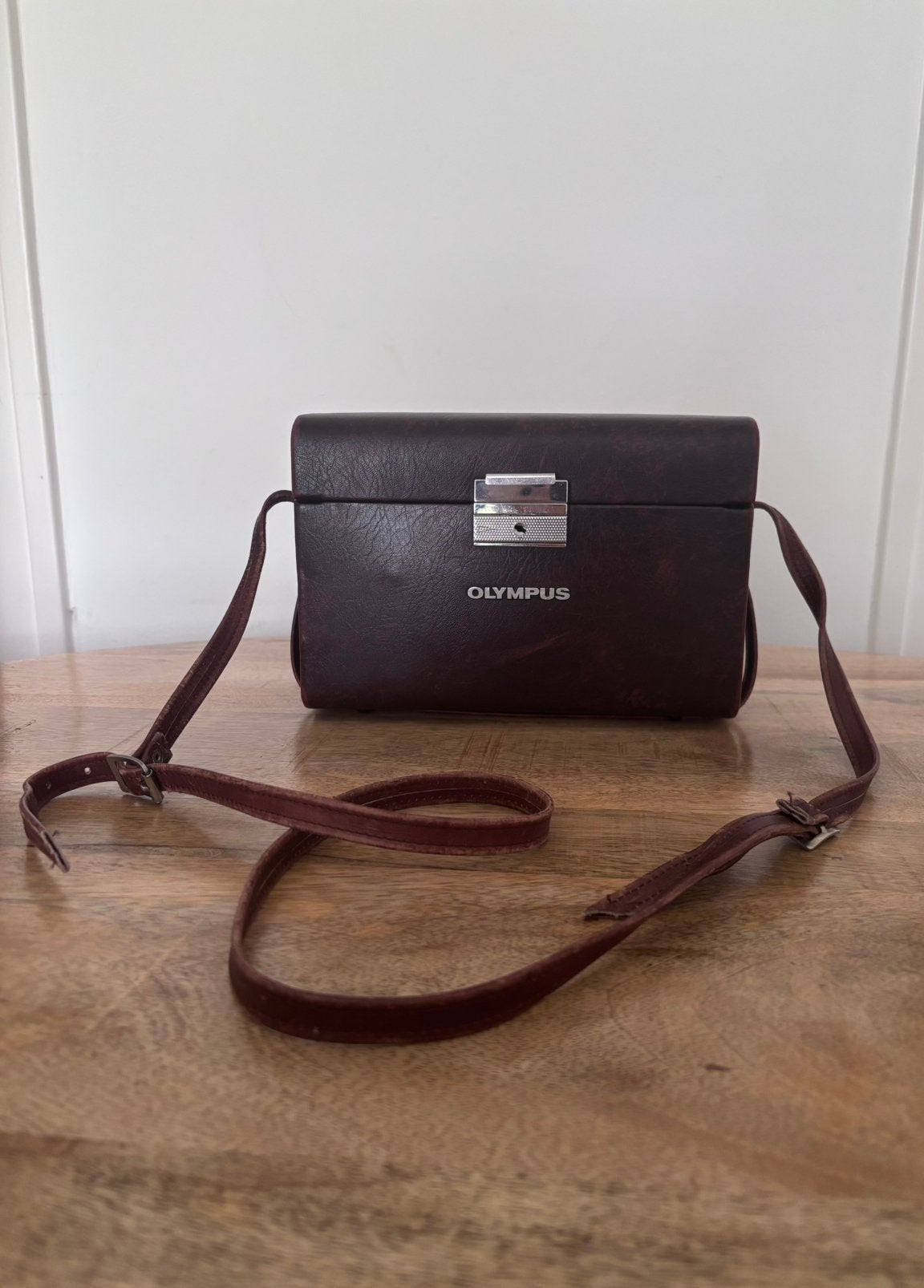 Vintage Olympus Cameratas – Bruin Lederlook / Hardcase Tas, Audio, Tv en Foto, Fotografie | Fototassen, Overige merken, Gebruikt
