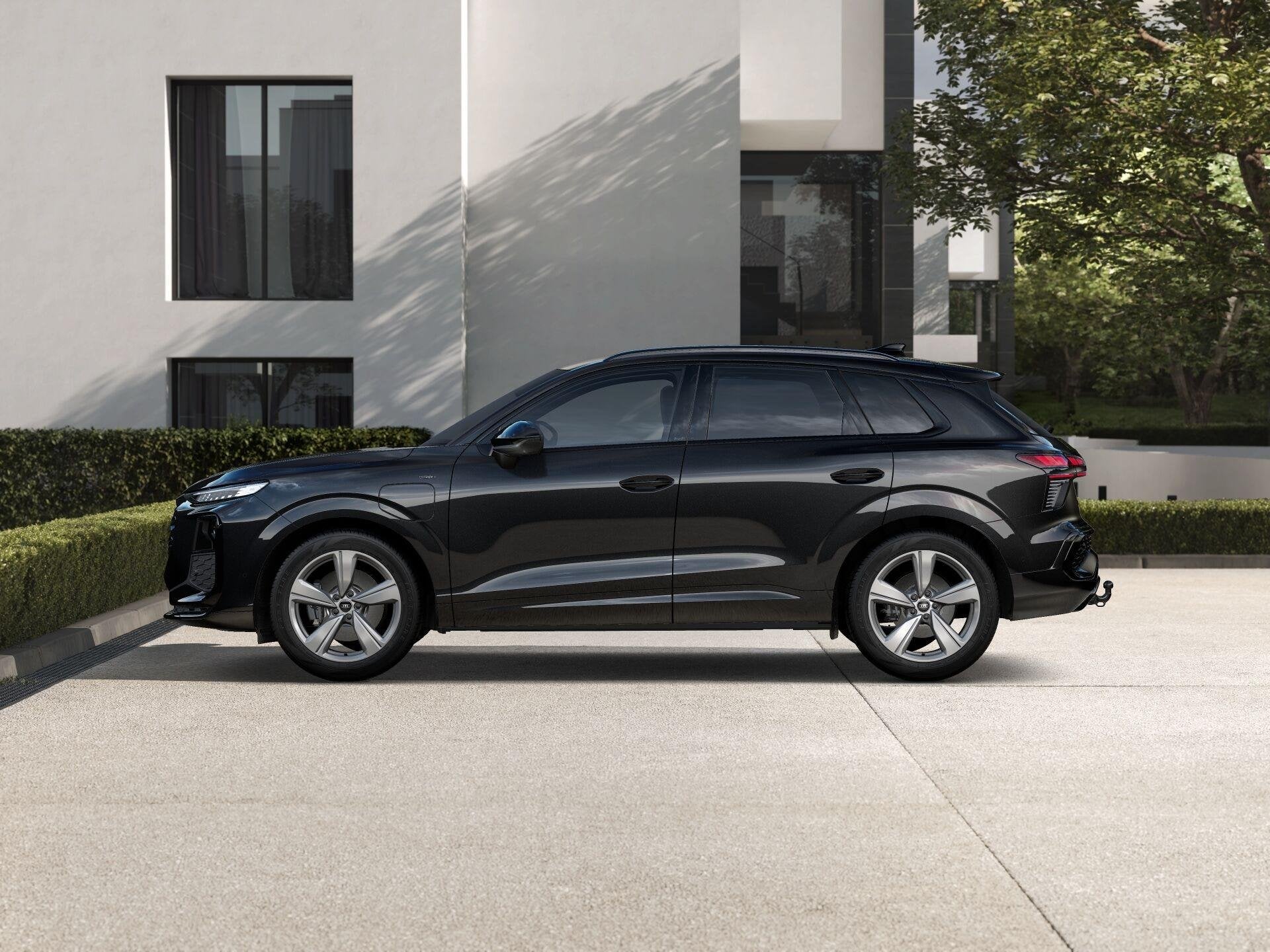 Audi Q3 1.5 e-hybrid 272pk S edition | Velgen 19'' | Rondomz, Auto's, 12 maanden, 1800 kg, 1498 cc, 4 cilinders