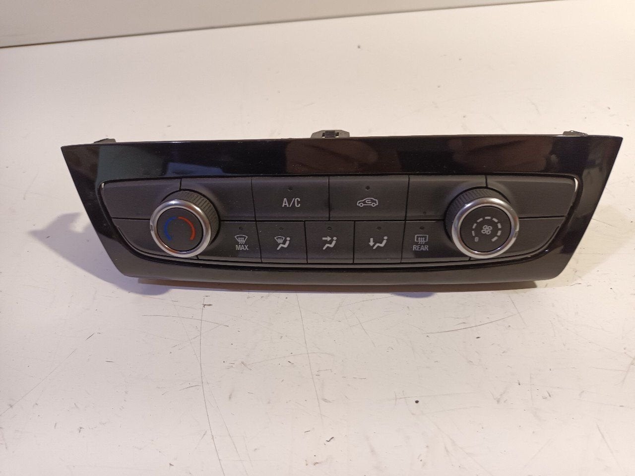Bedieningspaneel kachel Opel Corsa, Auto-onderdelen, Onderdelen@venauto.nl, Van der Ven Autorecycling B.V., Gebruikt, Ettenseweg 76, 4706 PB Roosendaal, The Netherlands