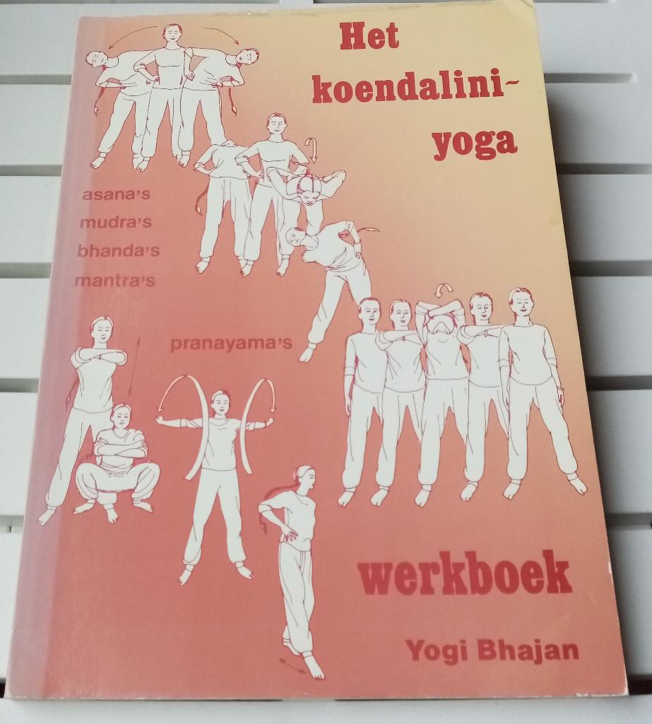 HET KOENDALINI-YOGA WERKBOEK * Yogi Bhajan, Boeken, Gelezen, Meditatie of Yoga, Ophalen of Verzenden, Yogi Bhajan