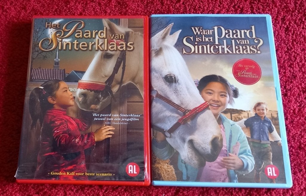 B) 2 Sinterklaas dvd's - Het paard en Waar is het paard, Cd's en Dvd's, Alle leeftijden, Zo goed als nieuw, Sinterklaas, Ophalen of Verzenden