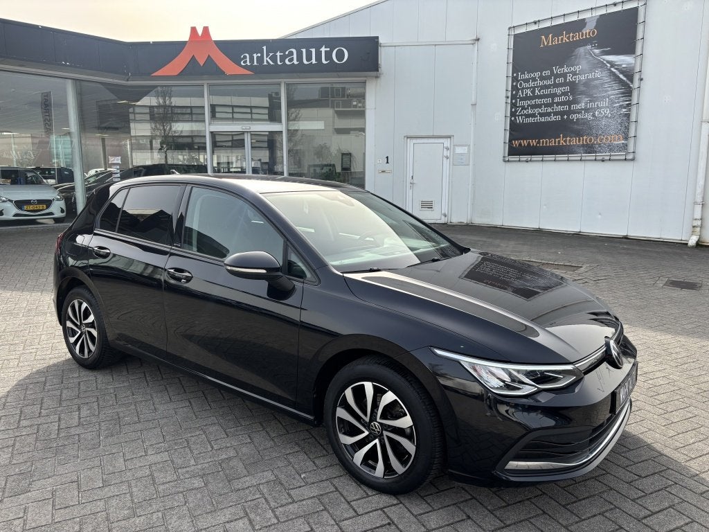 Volkswagen Golf VIII 1.5 Tsi ACT Active Carplay Cruise Led S, Stof, Euro 6, 4 cilinders, 150 pk