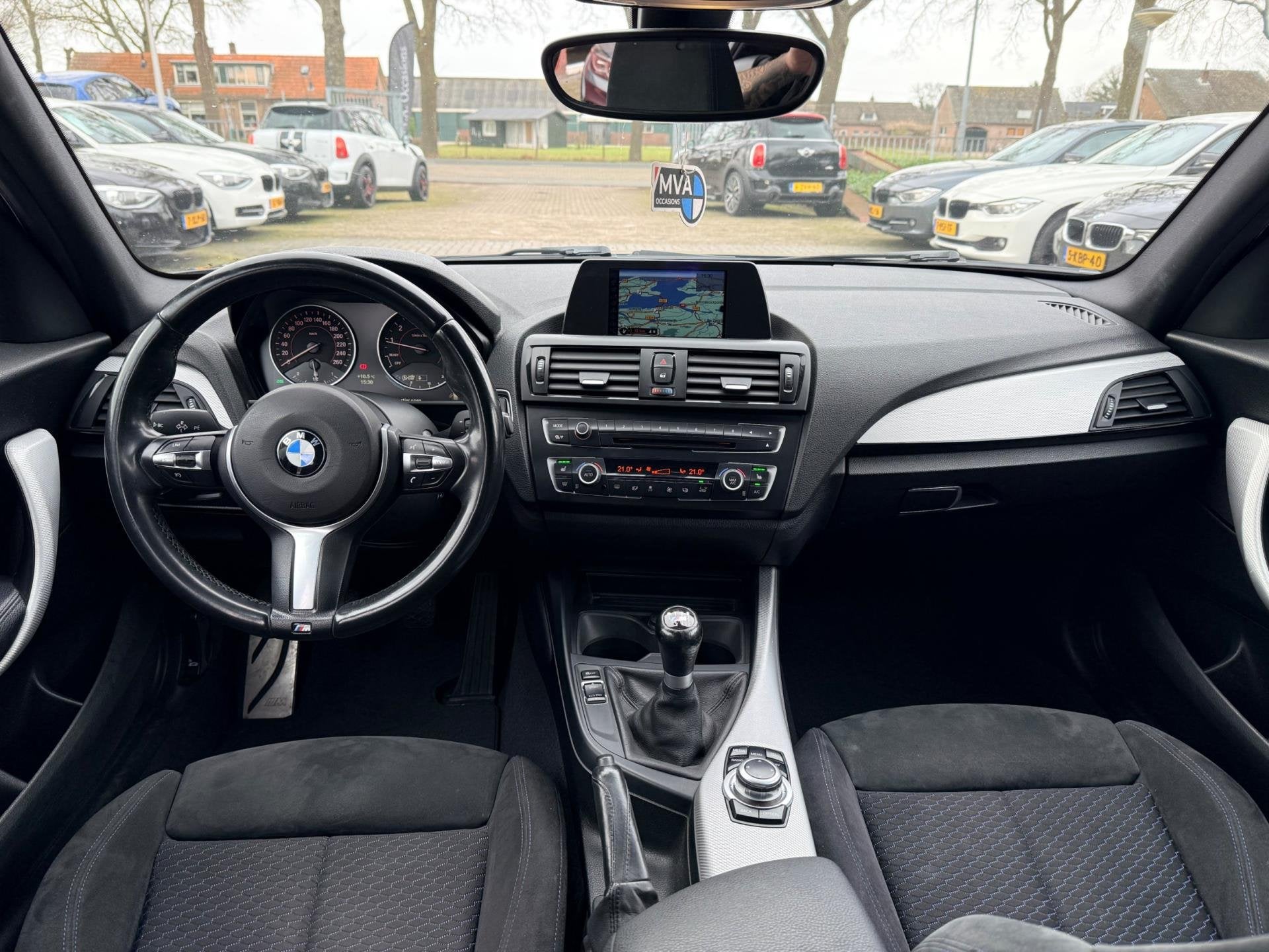 BMW 1-serie 116i Executive M Sport|Nieuwe Ketting + Klepseal, Auto's, 1-Serie, Gebruikt, 4 cilinders, Alcantara